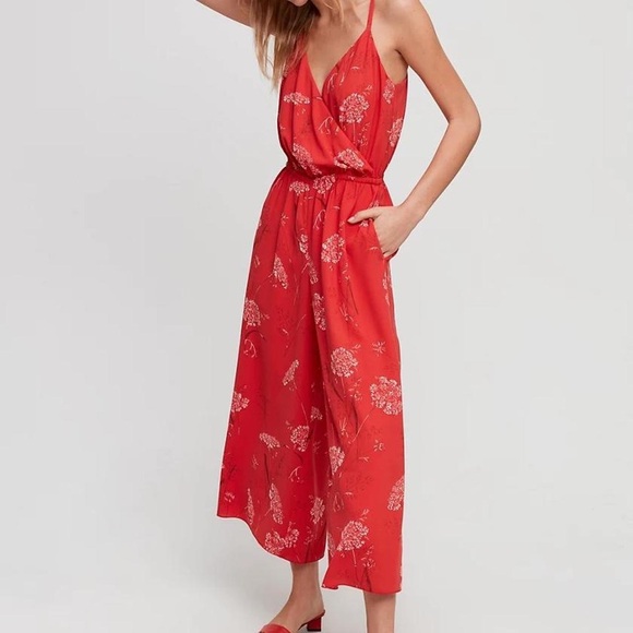 Aritzia Wilfred Melodie Floral Jumpsuit in Flame Scarlet - Picture 2 of 7